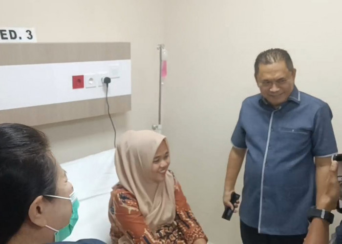 Tinjau Ruang IGD RSD Sungai Lemau, Ini Harapan Bupati Rachmat