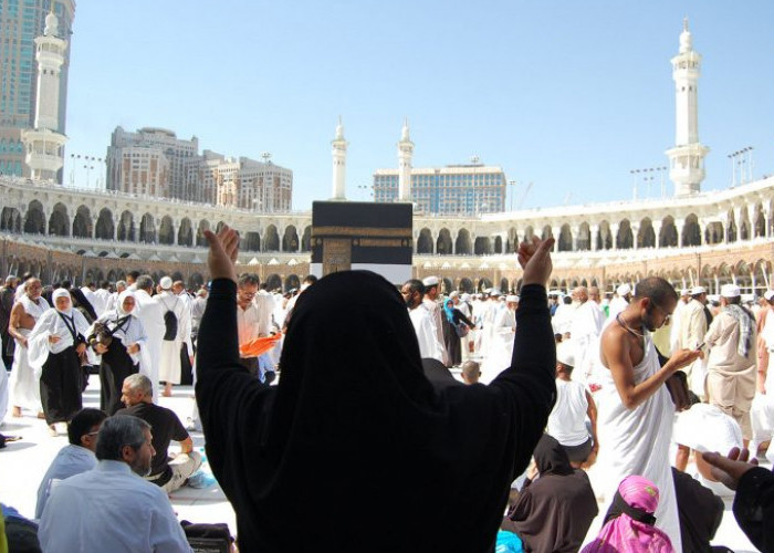 4 Amalan Sederhana yang Pahalanya Setara Pergi Haji, Apa Saja?
