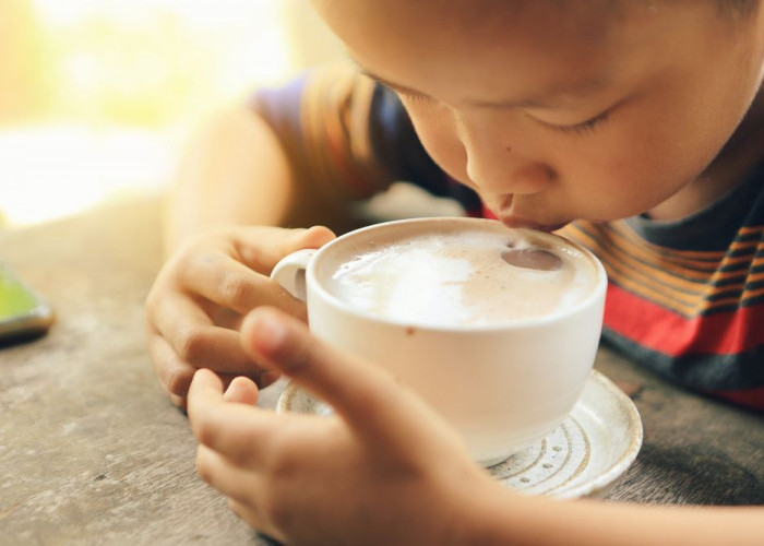 Bolehkah Bayi dan Anak-Anak Minum Kopi? Ini Penjelasannya