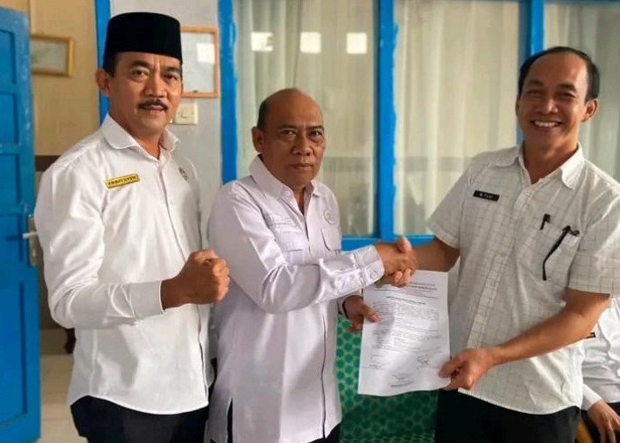 Empat Pejabat Dikbud Bengkulu Tengah Sertijab, Kadis Dikbud: Cepat Beradaptasi dan Tingkatkan Pelayanan