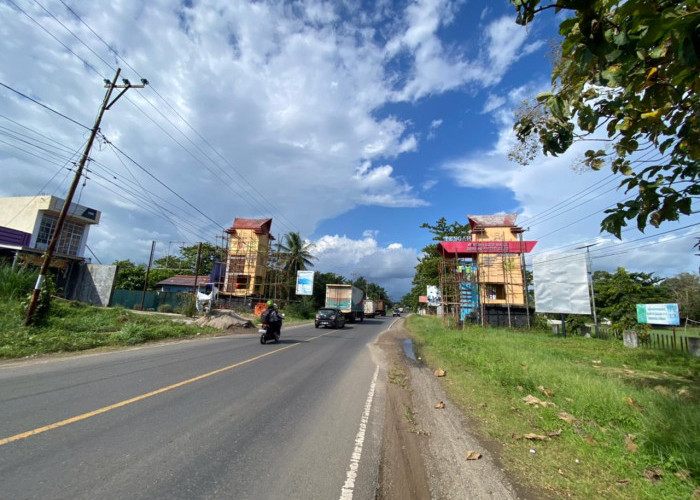 Gapura Perbatasan Bengkulu Tengah Mulai Direhab, Dinas PUPR Targetkan Pekerjaan Rampung November Mendatang