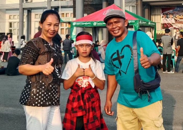Tampil Memukau Bersaing di Kategori Umum, Siswi Kelas 4 SD Sabet Juara III Solo Song Benteng