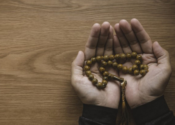 Apa Sih Perbedaan Dzikir dan Wirid Setelah Sholat? Ini Penjelasan Lengkapnya!