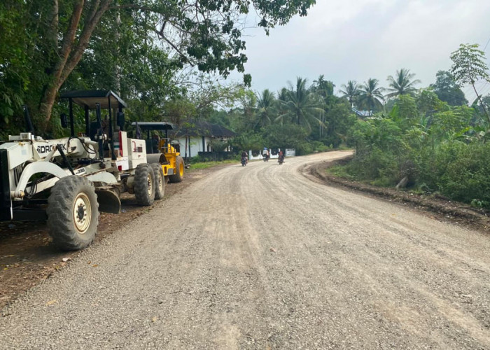 Warga Lega, Jalan Taba Lagan-Lagan Bungin yang Lama Rusak Mulai Dibangun