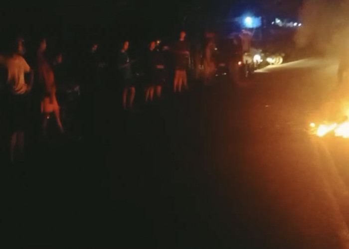 Ketahuan Maling Seng, Pria 32 Tahun di Bengkulu Tengah Ditangkap, Sepeda Motor Dibakar Massa