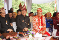 Upacara HUT ke-18 Bengkulu Tengah Berlangsung Khidmat, Bupati Tegaskan Komitmen Membangun Daerah