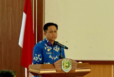 Sekda Tomi Maklumi Ketidakhadiran Ratusan Kades Saat Upacara HUT, Tokoh Pemekaran Minta Bupati